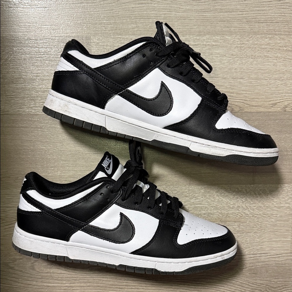 Panda dunks